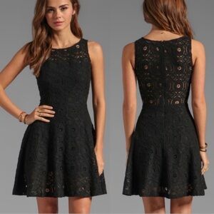 BB Dakota x Revolve Renley Black Lace Mini Dress Size 10 NDBD38262‎